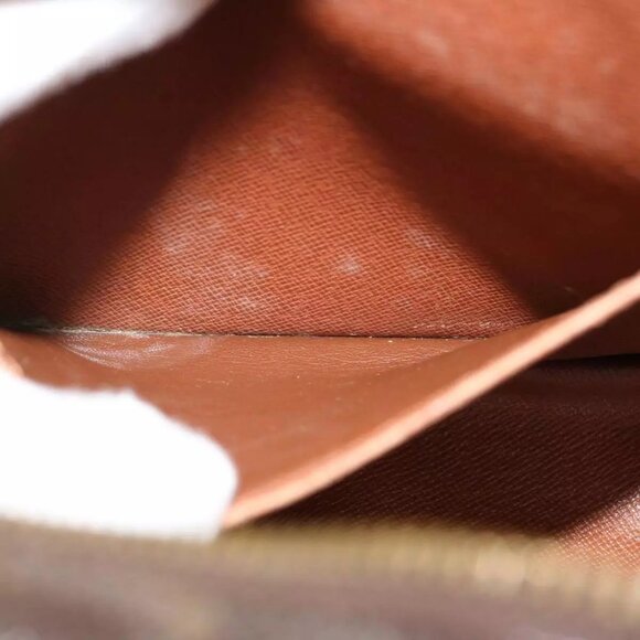 LOUIS VUITTON Monogram Compiegne 28 Clutch Bag LV Auth - Picture 13 of 16